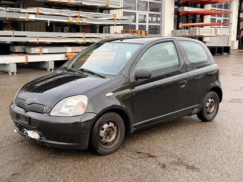 Gebraucht 2003 Toyota Yaris Luna | CHF 800 (Superpreis) - Bild 1/4