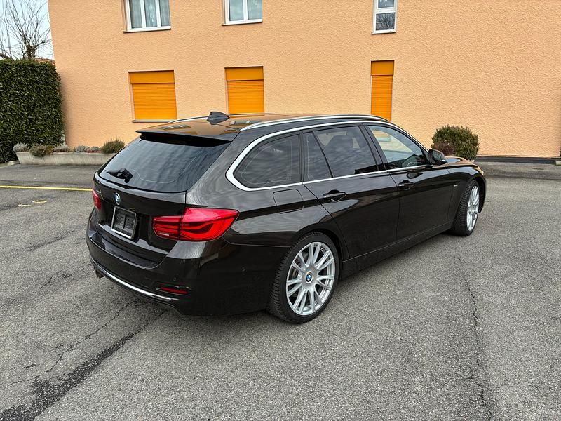 Gebraucht BMW 330 Luxury Line 258 PS (189 kW) 2016 Kombi