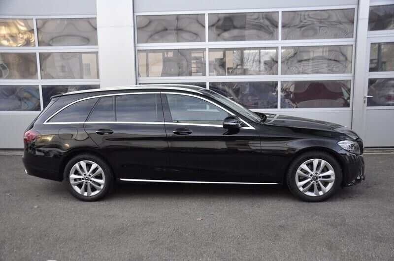 Gebraucht Mercedes C180 Avantgarde 156 PS (114 kW) 2020