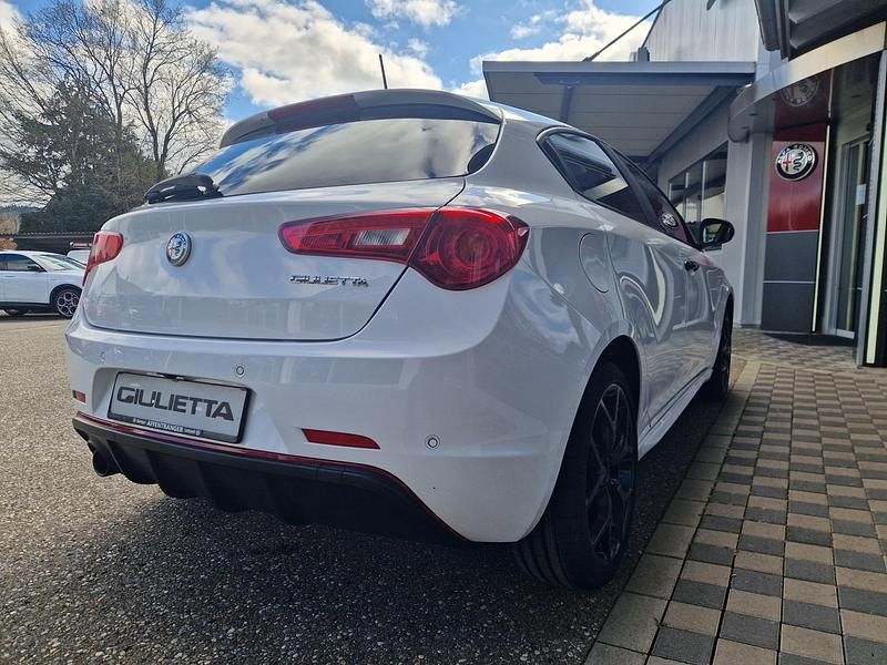Gebraucht Alfa Romeo Giulietta 120 PS (88 kW) 2019 Kleinwagen