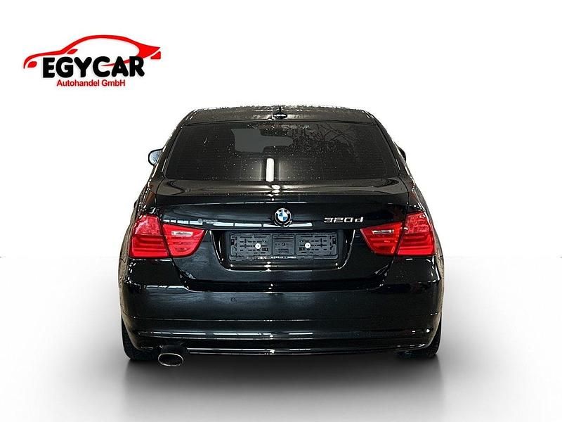 Gebraucht BMW 320 Sport Line 184 PS (135 kW) 2011 Limousine