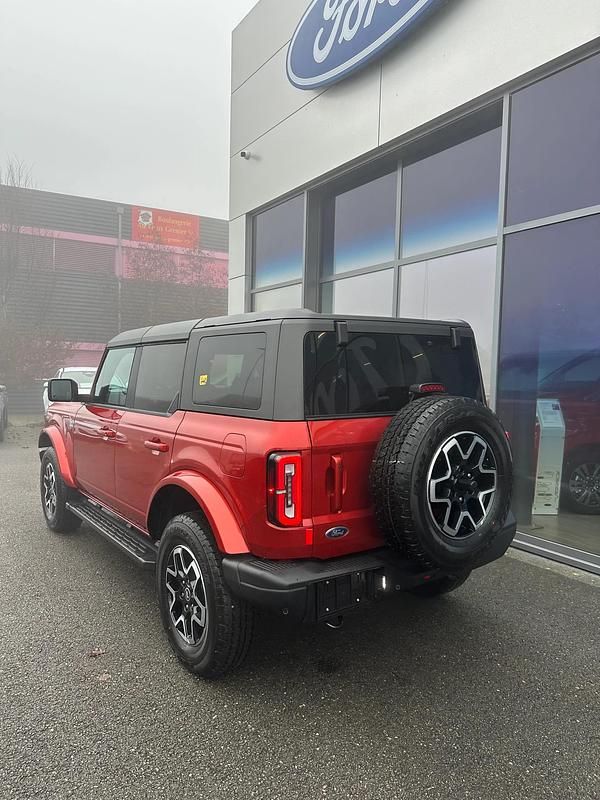 Neu Ford Bronco Outer Banks 334 PS (245 kW) 2025 Rot SUV