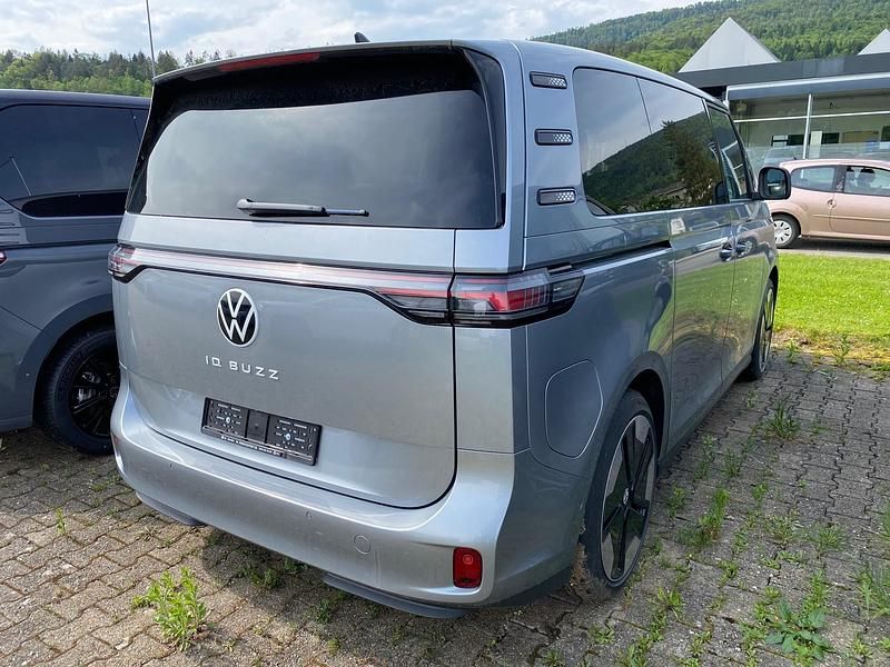 Gebraucht VW ID. Buzz Pro 150 kW (204 PS) 2023 Silber Van / Kleinbus