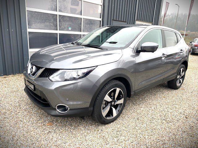 Gebraucht Nissan Qashqai N-Connecta 115 PS (84 kW) 2016 SUV