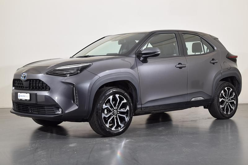 Grau Gebraucht 2023 Toyota Yaris Cross Trend SUV | CHF 29’950 (Etwas zu teuer) - Bild 1/4
