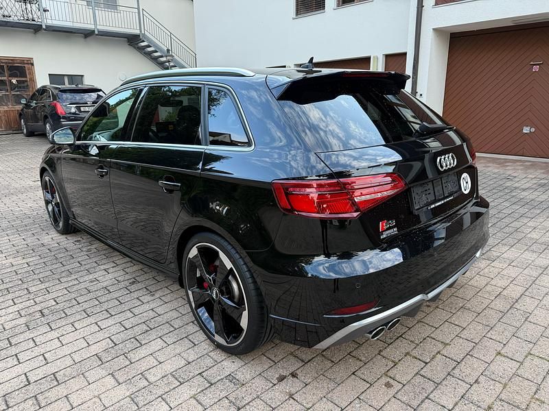 Gebraucht Audi S3 301 PS (221 kW) 2019