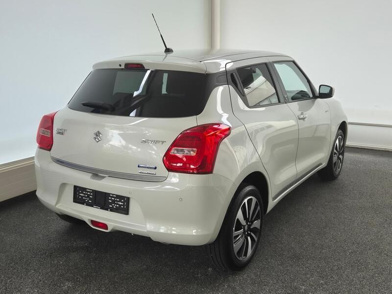 Gebraucht Suzuki Swift 83 PS (61 kW) 2024 Weiss Kleinwagen