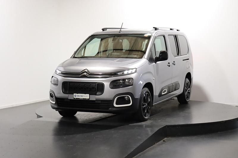 Grau Gebraucht 2023 Citroën Berlingo Shine Van / Kleinbus | CHF 28’990 (Fairer Preis) - Bild 1/4
