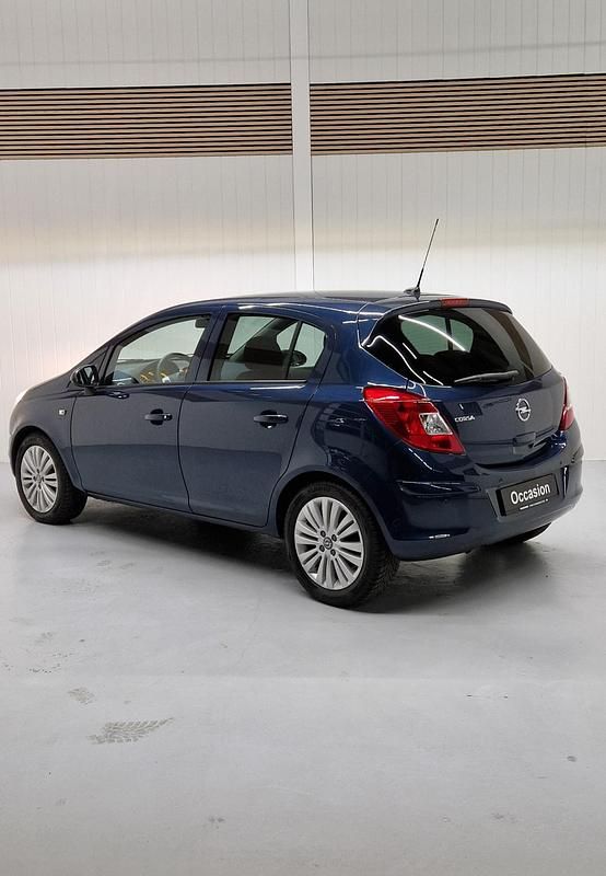 Gebraucht Opel Corsa Color Edition 100 PS (73 kW) 2011 Kleinwagen