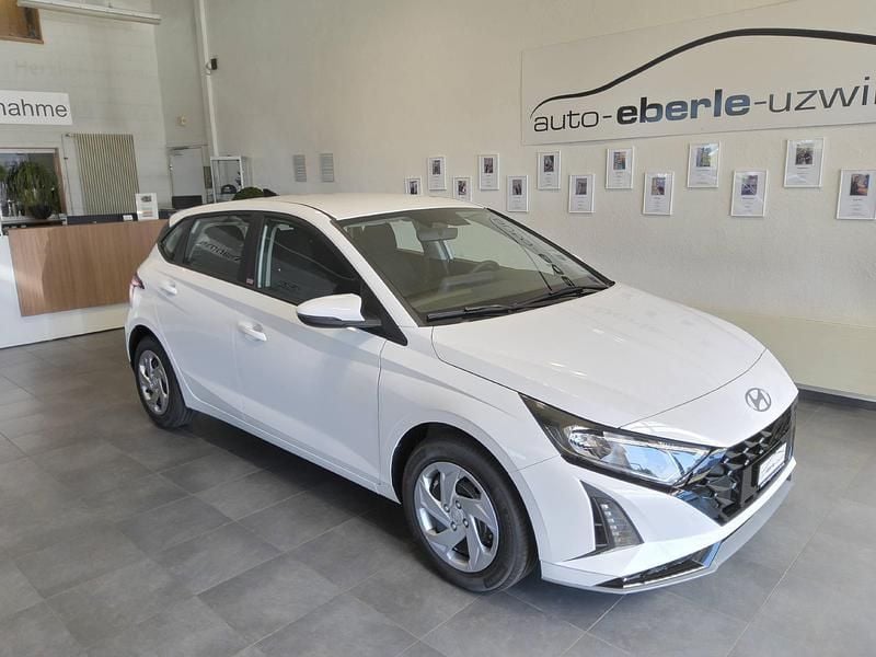 Weiss Neu 2025 Hyundai i20 Limousine | CHF 22’550 (Superpreis) - Bild 1/4