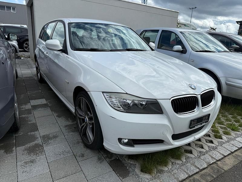 Gebraucht BMW 320 170 PS (125 kW) 2010 Kombi
