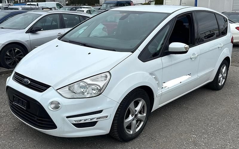 Gebraucht Ford S-MAX Titanium 140 PS (102 kW) 2014 Van / Kleinbus