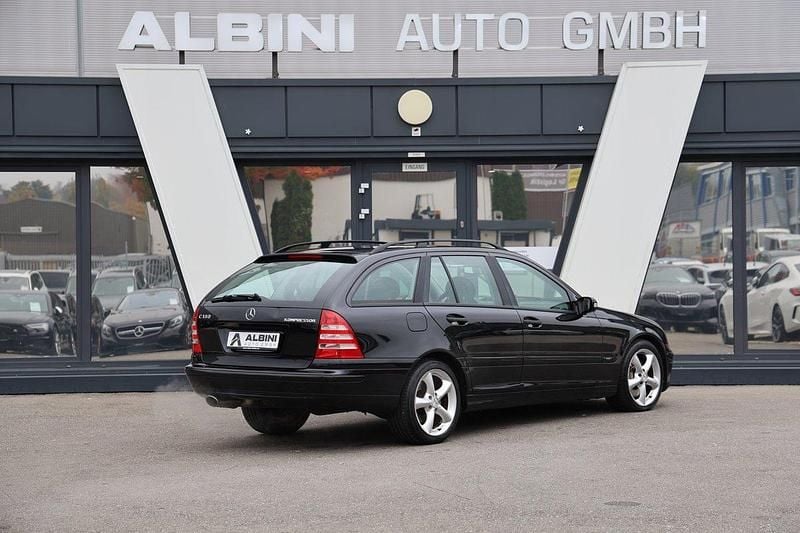 Gebraucht Mercedes C180 Classic 143 PS (105 kW) 2005 Kombi
