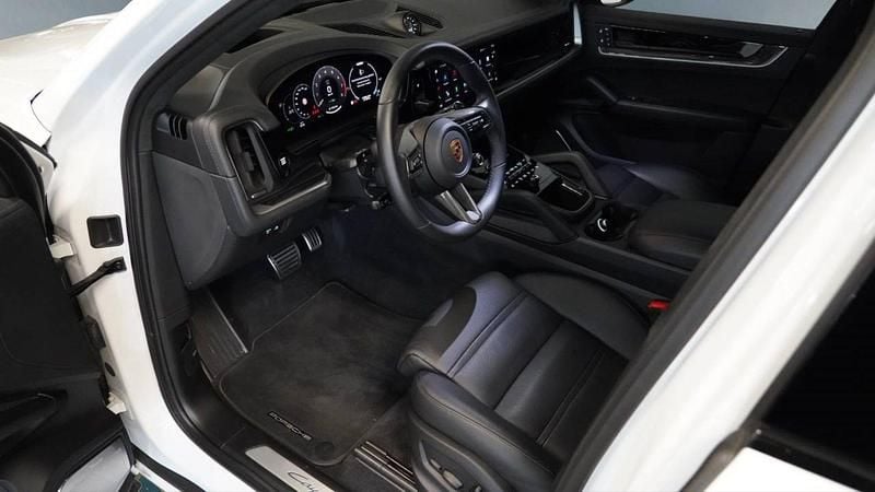 Gebraucht Porsche Cayenne 470 PS (345 kW) 2023 Weiss SUV