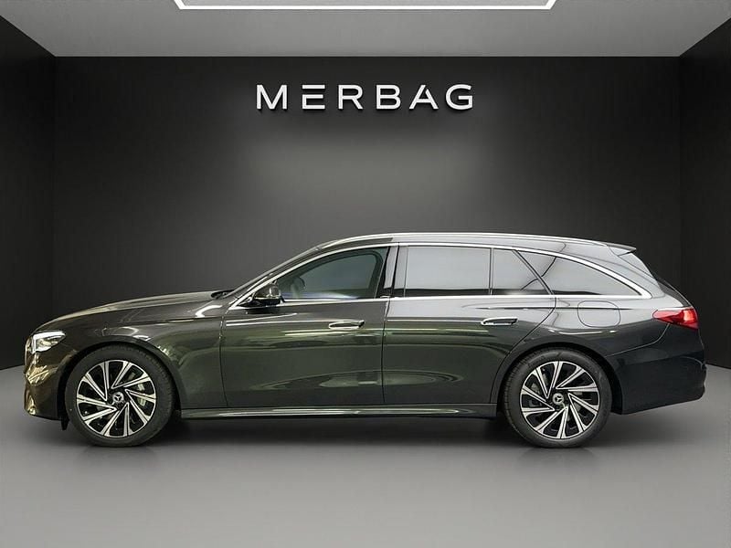 Gebraucht Mercedes E300 Avantgarde 194 PS (142 kW) 2024 Grau Kombi
