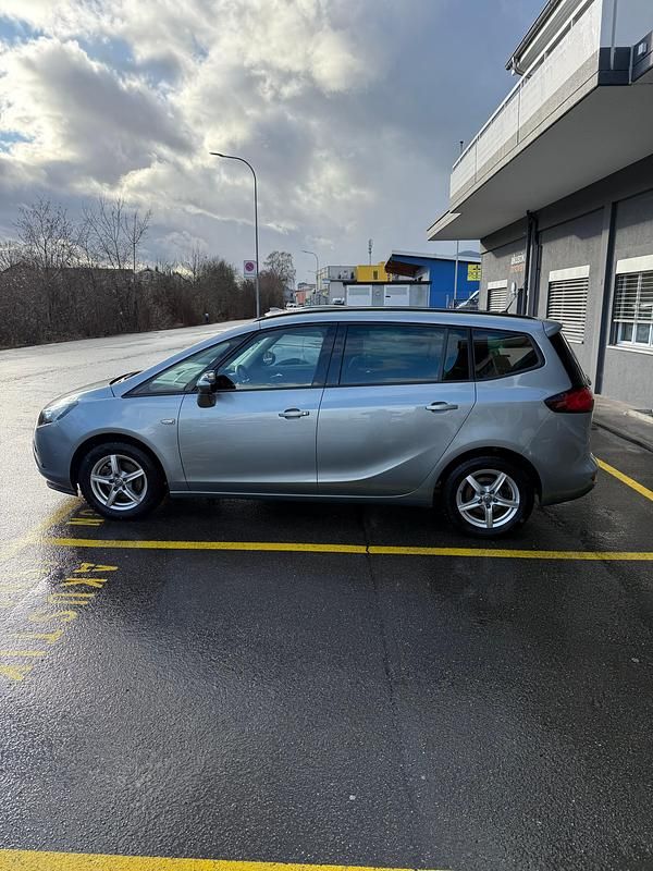 Gebraucht Opel Zafira Tourer Sport 140 PS (102 kW) 2012 Van / Kleinbus
