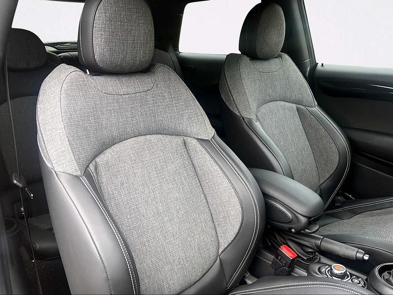 Gebraucht Mini Cooper 136 PS (100 kW) 2019 Kleinwagen