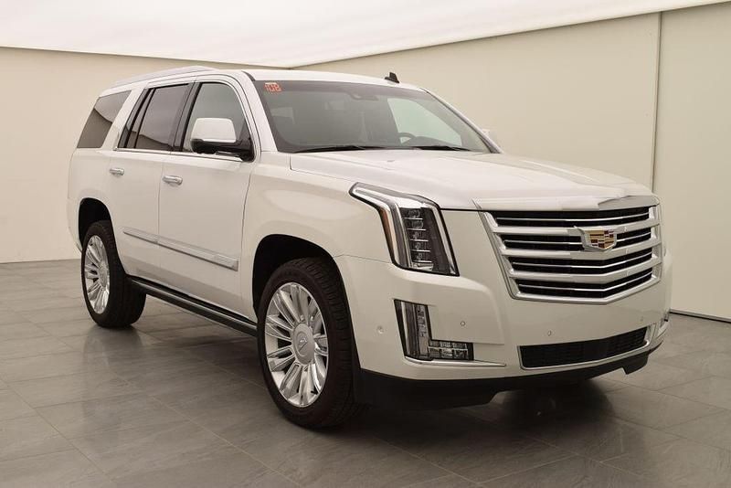 Gebraucht Cadillac Escalade 420 PS (308 kW) 2018 SUV