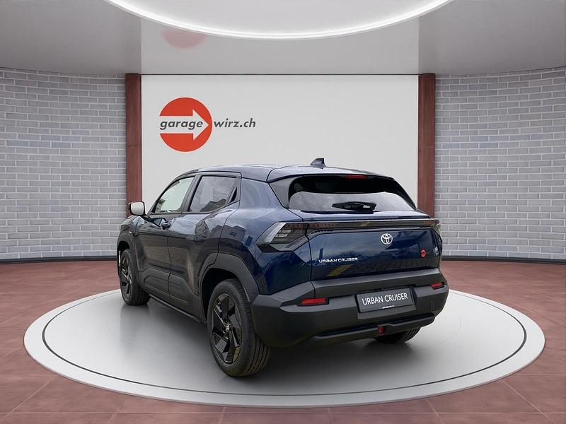 Neu Toyota Urban Cruiser Trend 127 kW (174 PS) 2025 Blau SUV