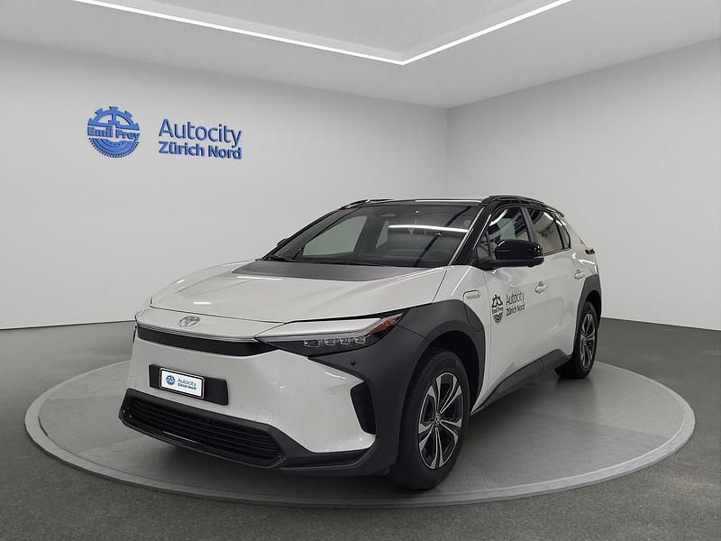 Weiss Gebraucht 2023 Toyota bZ4X Style SUV | CHF 27’999 (Superpreis) - Bild 1/4