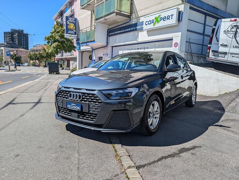Gebraucht Audi A1 Sportback Attraction 115 PS (84 kW) 2020 Grau Kleinwagen