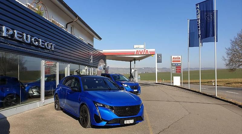 Gebraucht Peugeot 308 GT 130 PS (95 kW) 2022 Limousine