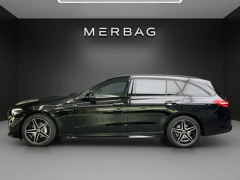 Gebraucht Mercedes C220 197 PS (144 kW) 2024 Schwarz Kombi