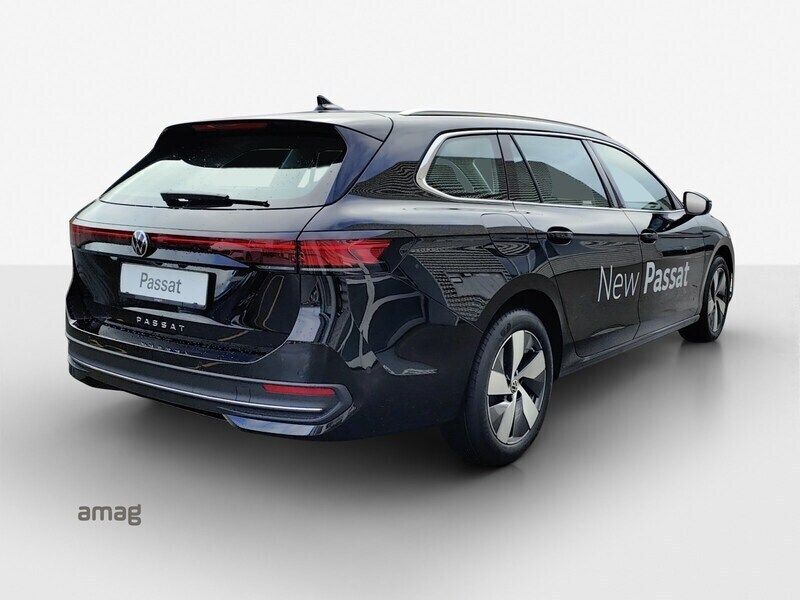 Gebraucht VW Passat Business 150 PS (110 kW) 2024 Grenadill black métallisée Kombi