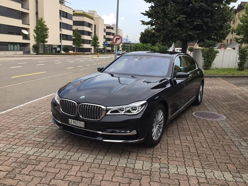 Gebraucht BMW 730L 265 PS (194 kW) 2017 Limousine