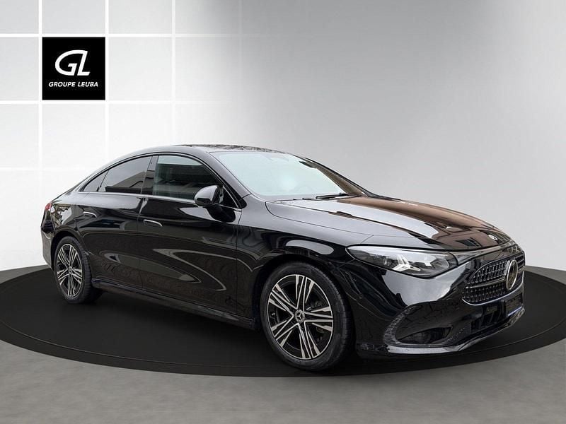 Neu Mercedes CLA180 136 PS (100 kW) 2026 Schwarz Limousine