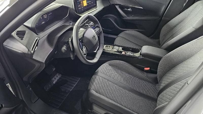 Neu Peugeot 2008 Allure Premium 145 PS (106 kW) 2025 SUV