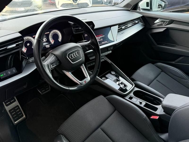 Gebraucht Audi A3 Sportback e-tron S-Line 150 PS (110 kW) 2022 Kleinwagen