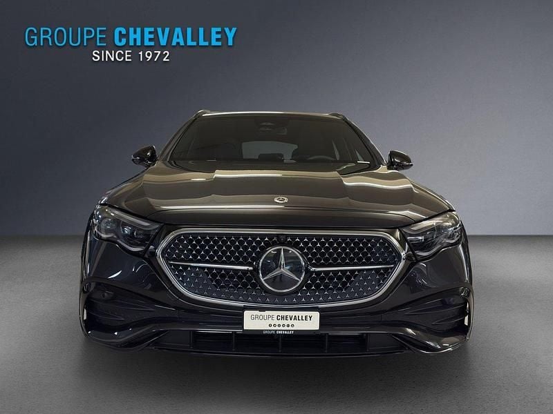 Neu Mercedes E220 197 PS (144 kW) 2025 Grau Kombi