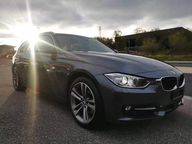 Gebraucht BMW 328 Sport Line 245 PS (180 kW) 2012 Kombi