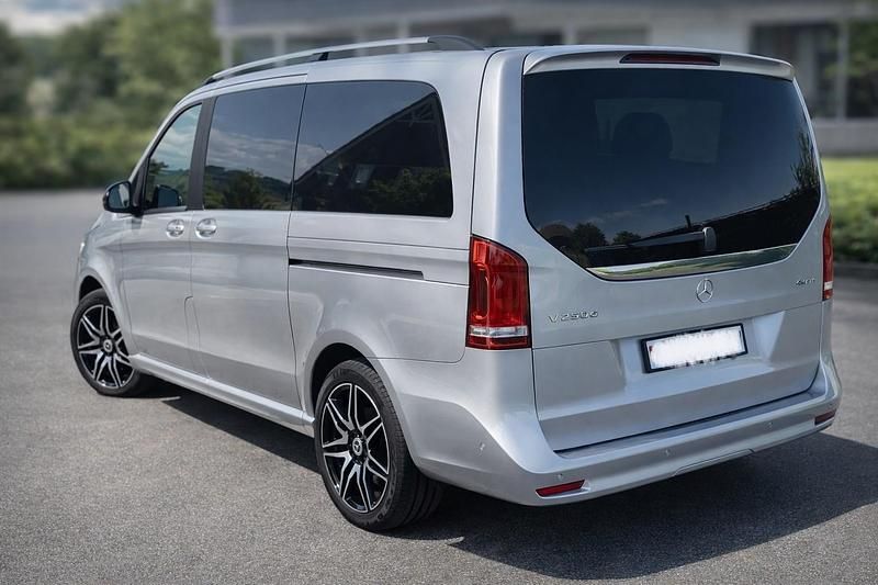 Gebraucht Mercedes V250 190 PS (139 kW) 2025 Van / Kleinbus