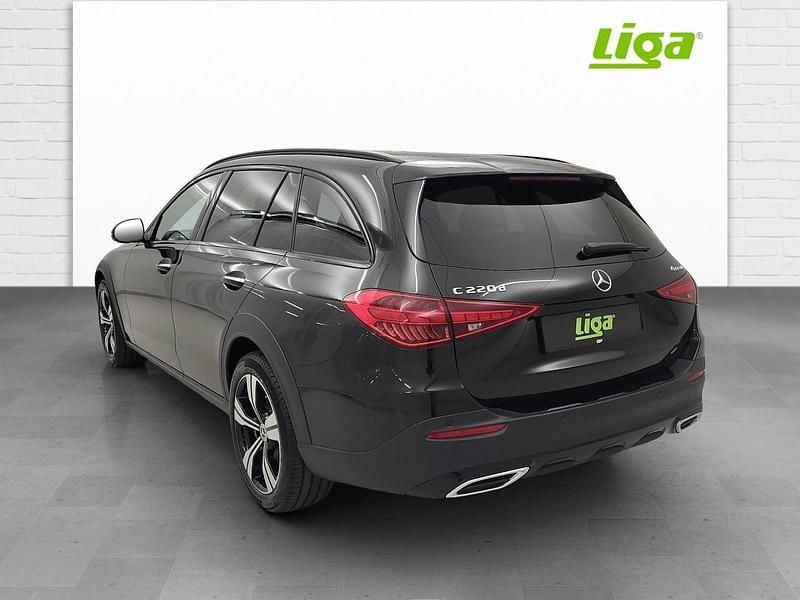 Gebraucht Mercedes C220 Avantgarde 197 PS (144 kW) 2025 Kombi