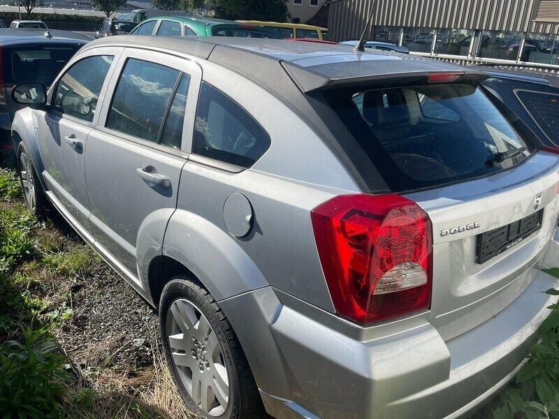 Gebraucht Dodge Caliber SXT 156 PS (114 kW) 2011 Kleinwagen
