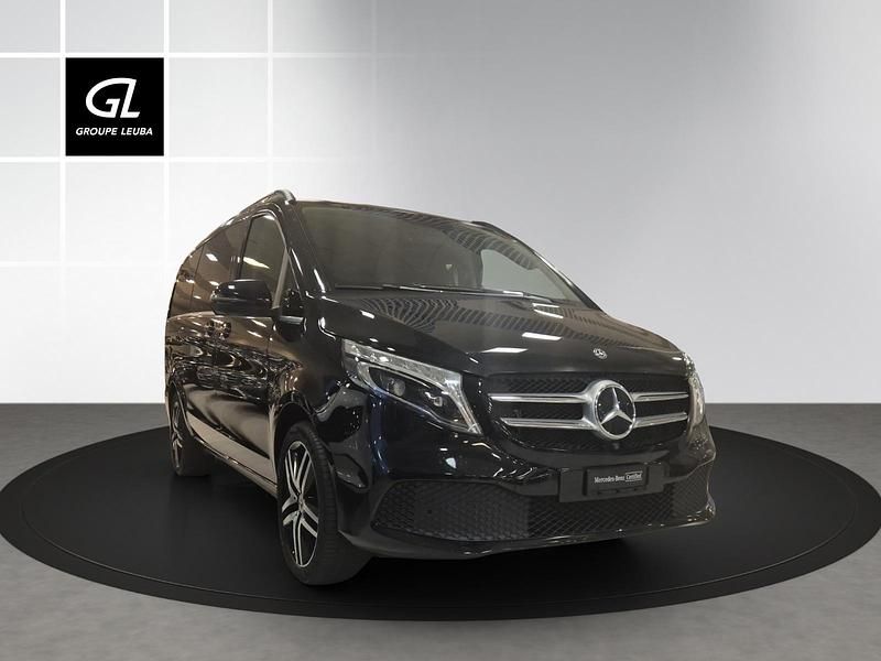 Gebraucht Mercedes V300 Avantgarde 239 PS (175 kW) 2020 Schwarz Van / Kleinbus