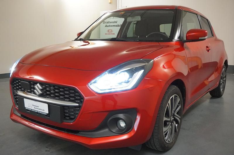 Gebraucht Suzuki Swift 83 PS (61 kW) 2021 Rot Limousine