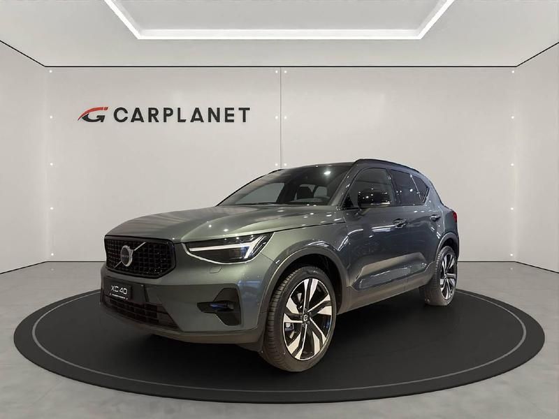 Grün Neu 2025 Volvo XC40 Plus SUV | CHF 52’900 - Bild 1/4