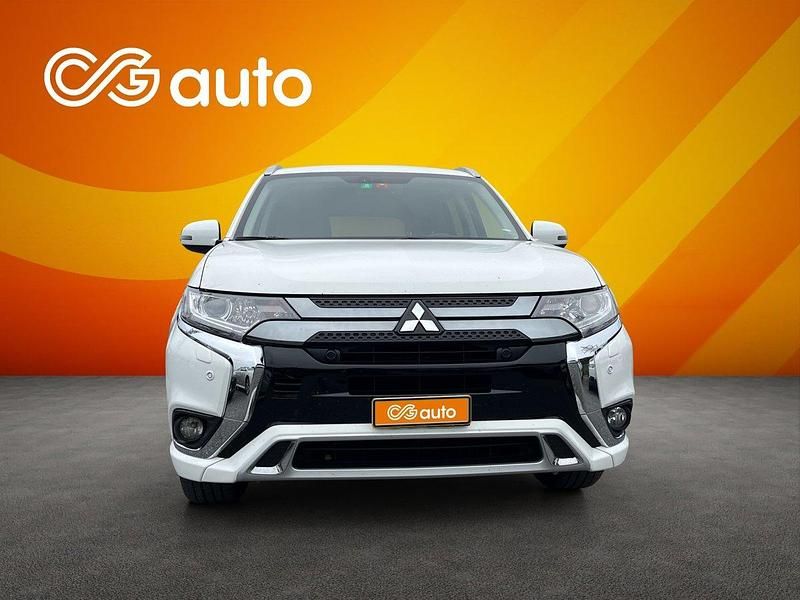 Gebraucht Mitsubishi Outlander P-HEV 224 PS (164 kW) 2019 Weiss SUV