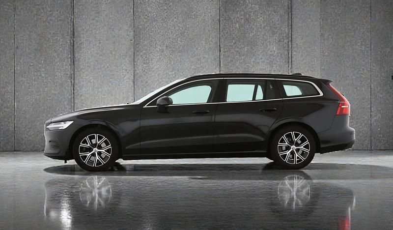 Gebraucht Volvo V60 Momentum 163 PS (119 kW) 2022 Kombi