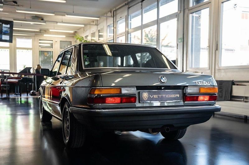 Gebraucht BMW 520 125 PS (91 kW) 1984 Limousine