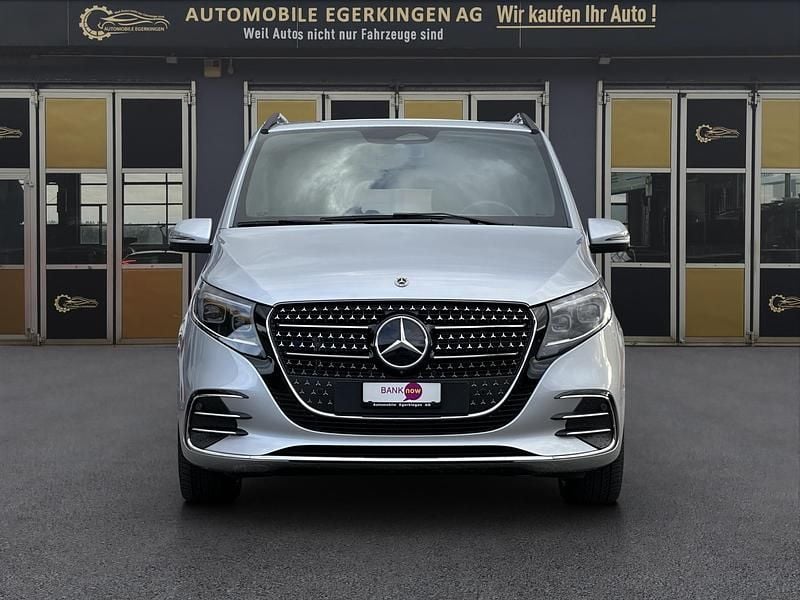 Gebraucht Mercedes V300 Avantgarde 239 PS (175 kW) 2024 Van / Kleinbus