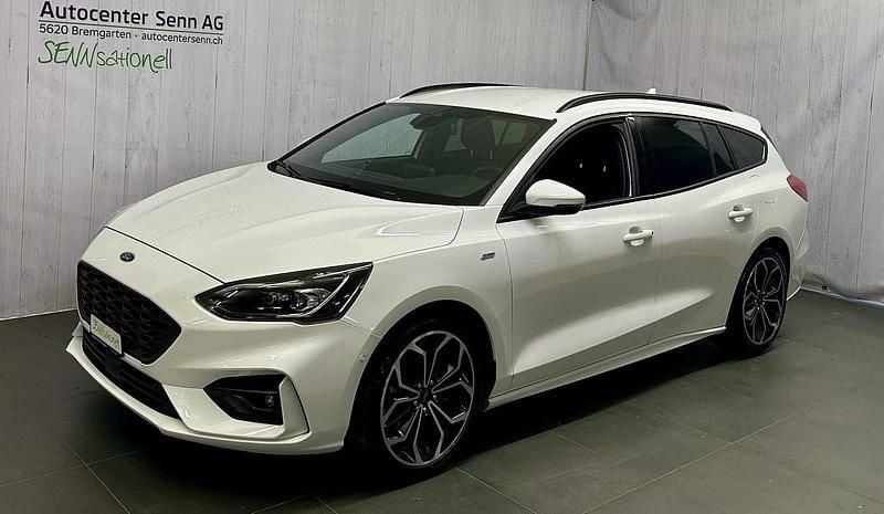 Weiss Gebraucht 2021 Ford Focus ST-Line Kombi | CHF 15’960 (Guter Preis) - Bild 1/4
