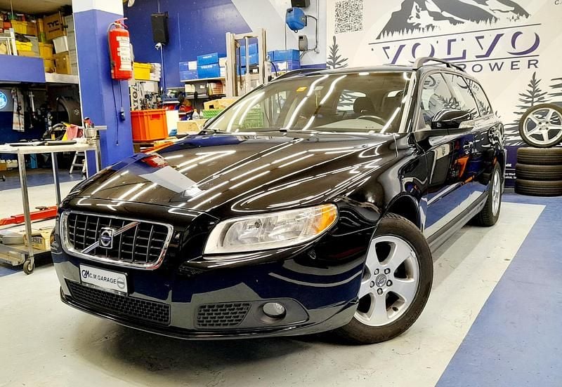 Gebraucht 2008 Volvo V70 Momentum Kombi | CHF 5’650 - Bild 1/4