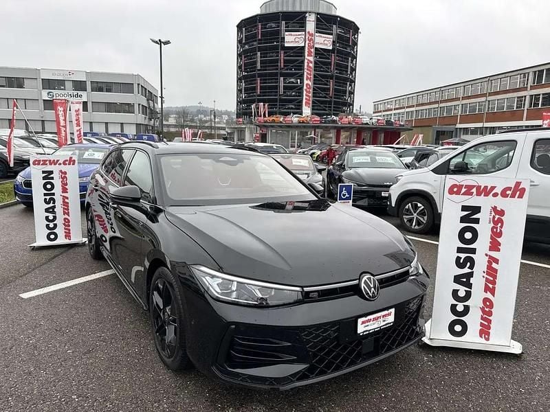 Schwarz Gebraucht 2026 VW Passat R-line Kombi | CHF 42’750 (Fairer Preis) - Bild 1/4