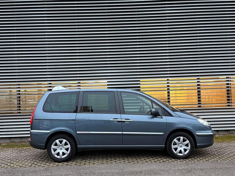 Gebraucht Peugeot 807 Allure 163 PS (119 kW) 2014 Van / Kleinbus