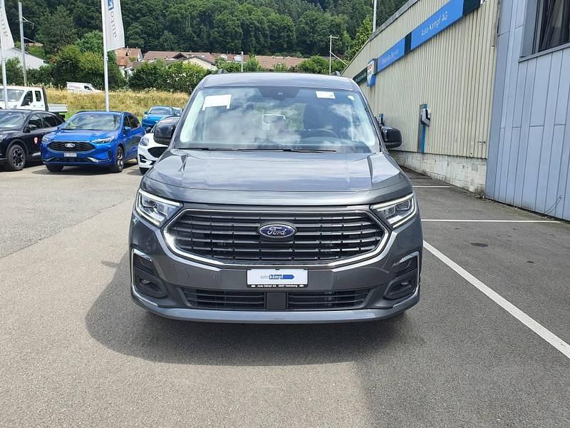 Neu Ford Tourneo Titanium 114 PS (83 kW) 2025 Van / Kleinbus