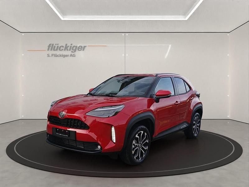 Rot Neu 2025 Toyota Yaris Cross Trend SUV | CHF 36’580 (Guter Preis) - Bild 1/4